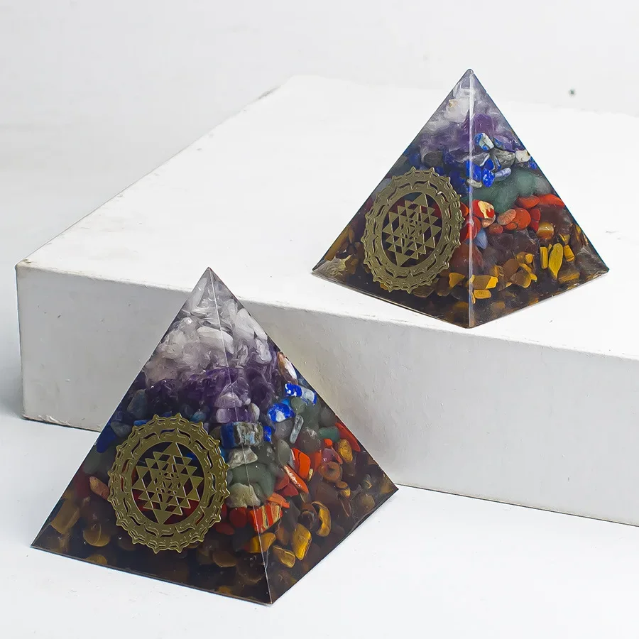 Натуральная Кристаллическая Пирамида Смола Гранат Весна Медь Оген