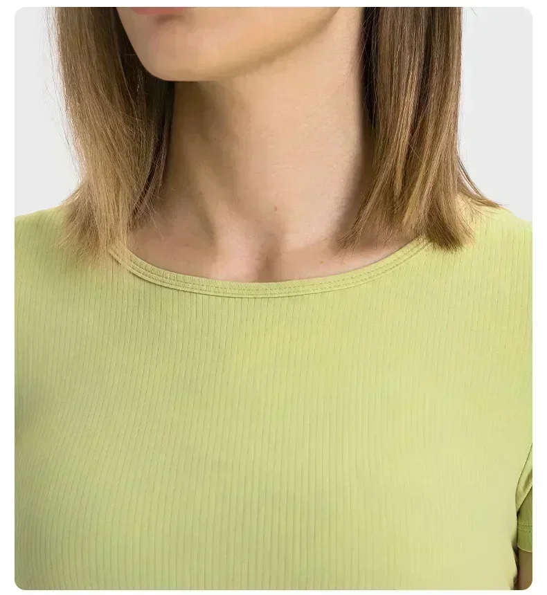 Лимонная женская спортивная рубашка с коротким рукавом в рубчик