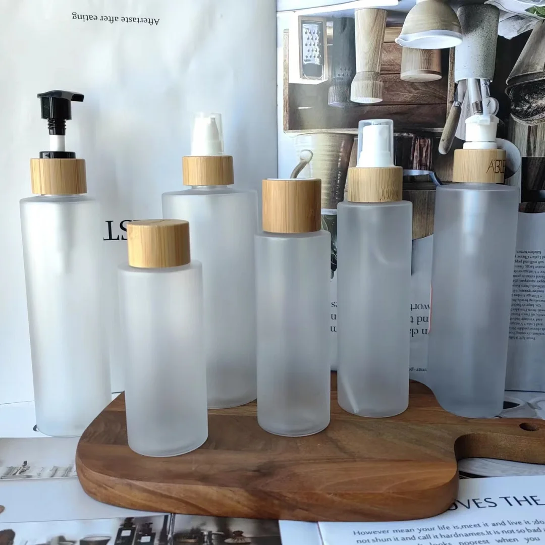 Plastic Bottle With Bamboo Cap For Hair Body