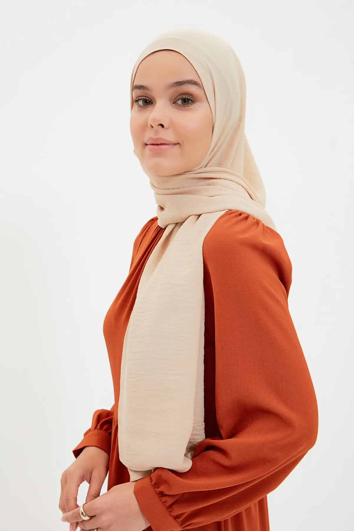 

Trendyol Plain Shawl TCTAW22DA0015