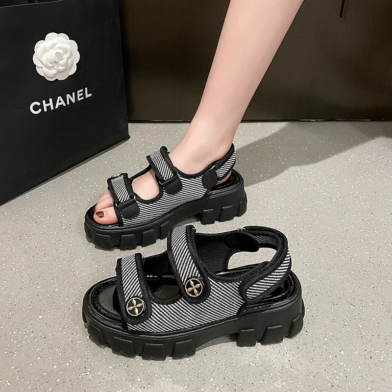 Luxury Woman Sandals Ladies Elegant Medium Heel Women's Shoes Flats Summer Platform Sandals Women 2023 New Designer Shoes Girls