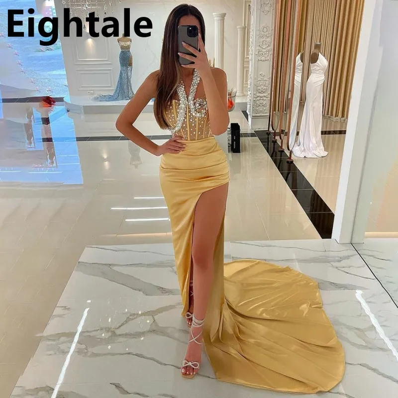 

Бальное платье цвета шампанского, с лямкой на шее