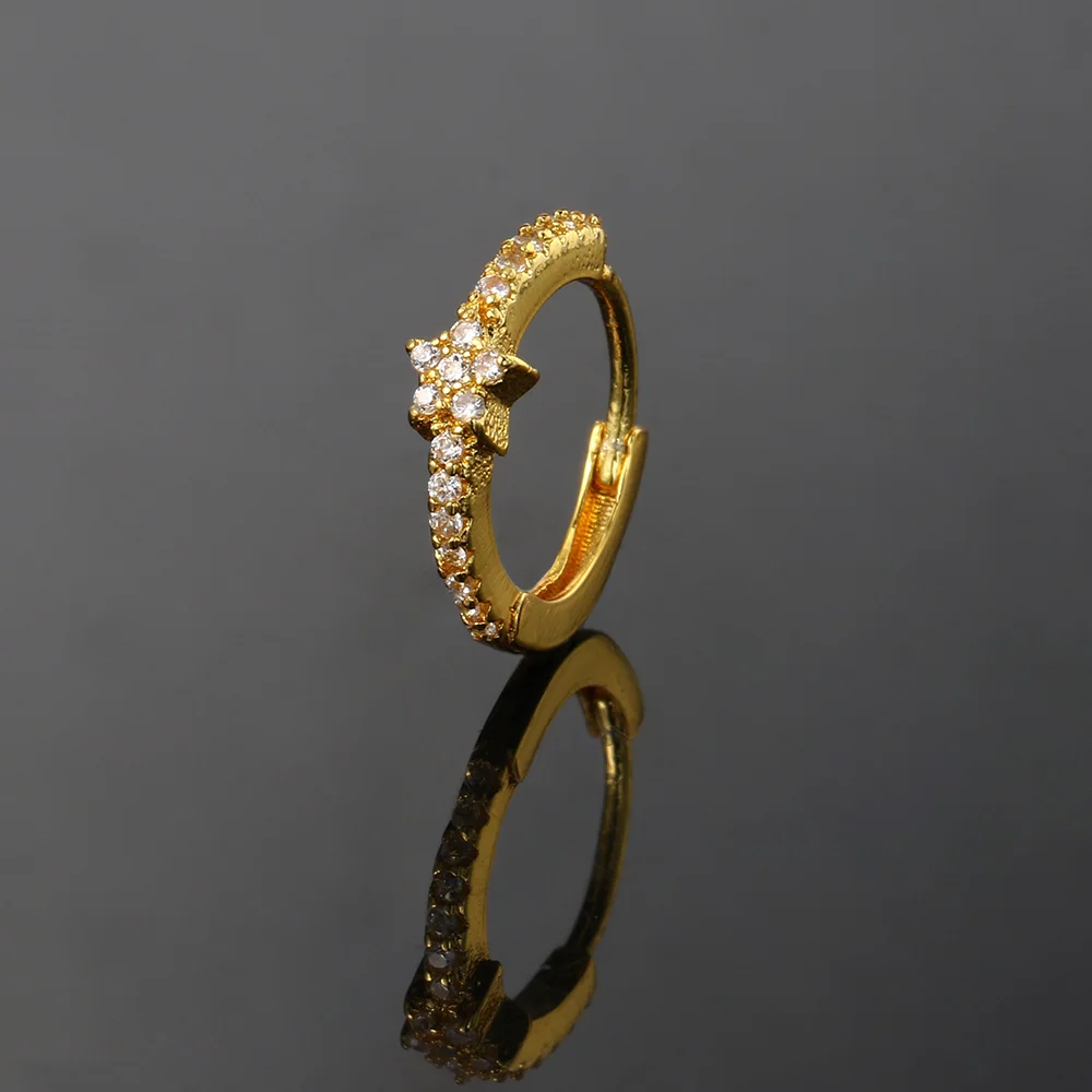 Mini urocza gwiazda kolczyki koła dla kobiet geometria sześcienna cyrkonia ucho Tragus Helix Piercing chrząstka wieża biżuteria dziewczyny