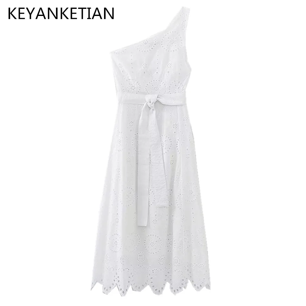 

Женское асимметричное платье миди KEYANKETIAN, Летнее белое платье с вышивкой и косым плечом, асимметричное облегающее платье без рукавов