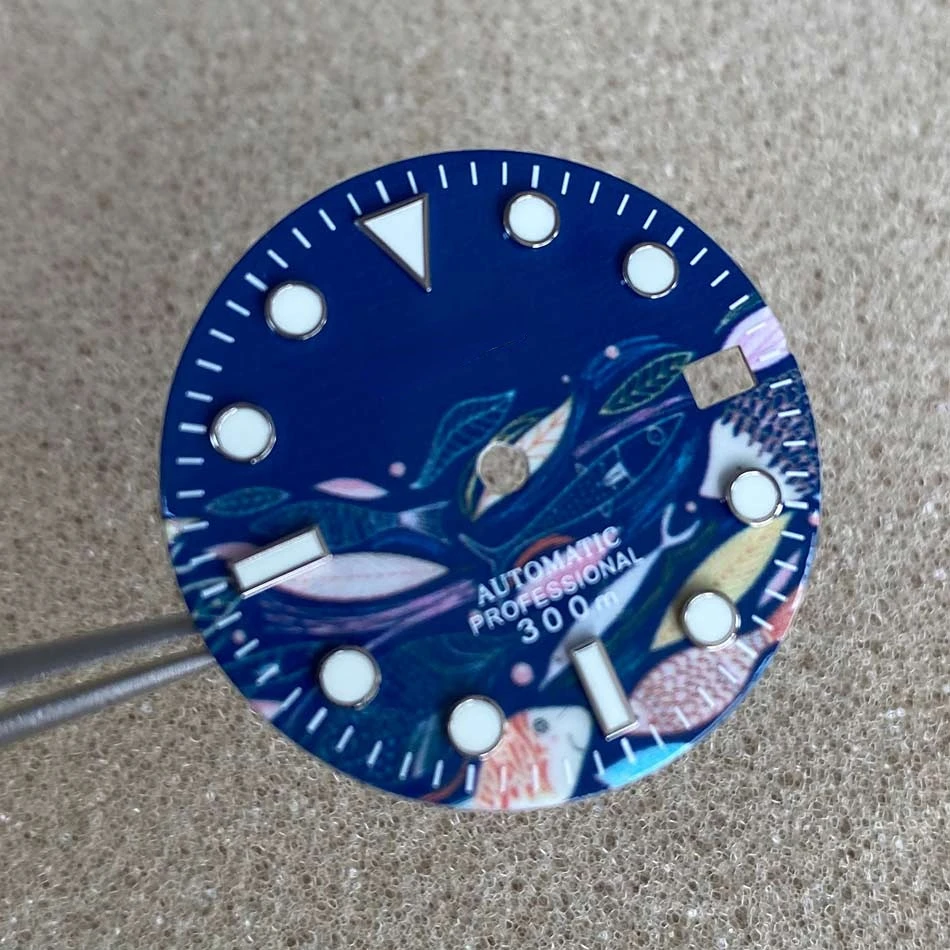 S New Arrival Pattern Modified Dial 28.5mm Watch Dial Green Glow Suitable for NH35364R/7S Movement