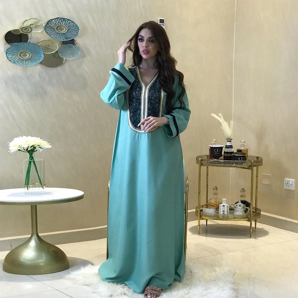 

Wepbel Fashion Muslim Robe Abaya Djellaba Lace V-neck Ramadan Islamic Clothing Middle East Muslim Dress Caftan Long Sleeve Abaya