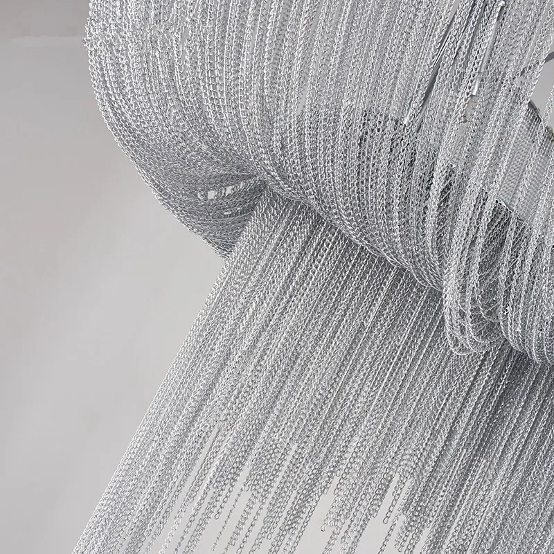 Люстра с алюминиевой цепью Современная Серебряная Подвесная лампа кисточками