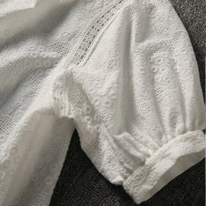 Белая ажурная вышитая рубашка для женщин корейская мода хлопковые блузки с