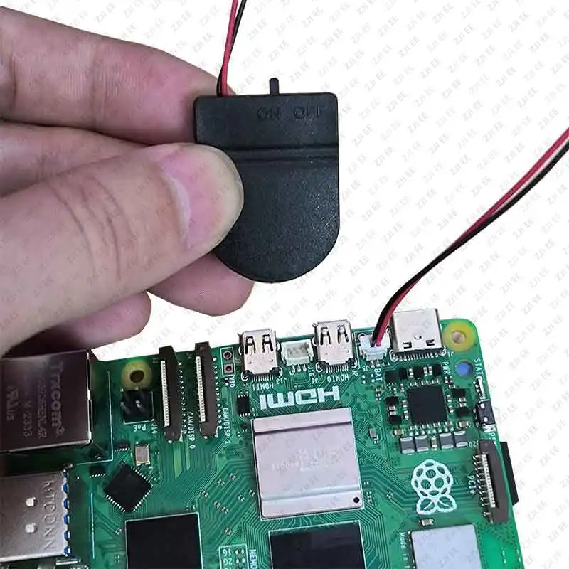 Фото Коробка для батареек RTC для Raspberry Pi 5, подходит для батареек CR2032 / LIR2032, держатель для часов реального времени для RPI 5 (батарейка в комплект не входит) №4