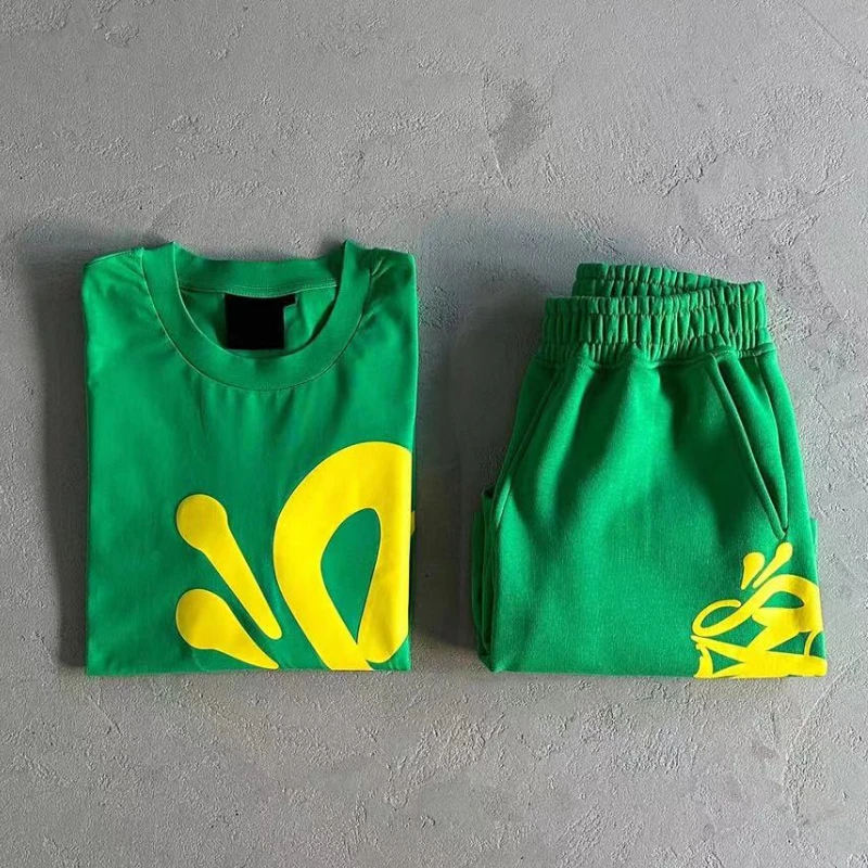 Комплект из футболки и шортов Synaworld в стиле Хай-стрит зеленый хлопковый топ