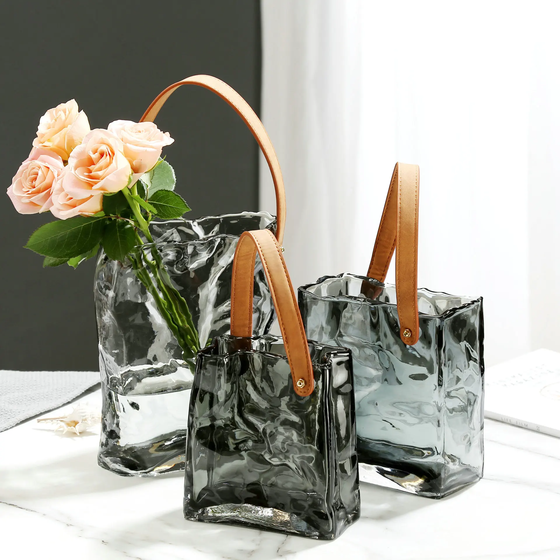 

Nordic Style Handbag Primary Color Glass Vase Water Raised Flowers Fish Tank Flower Arrangement Living Room Dining Table Decor