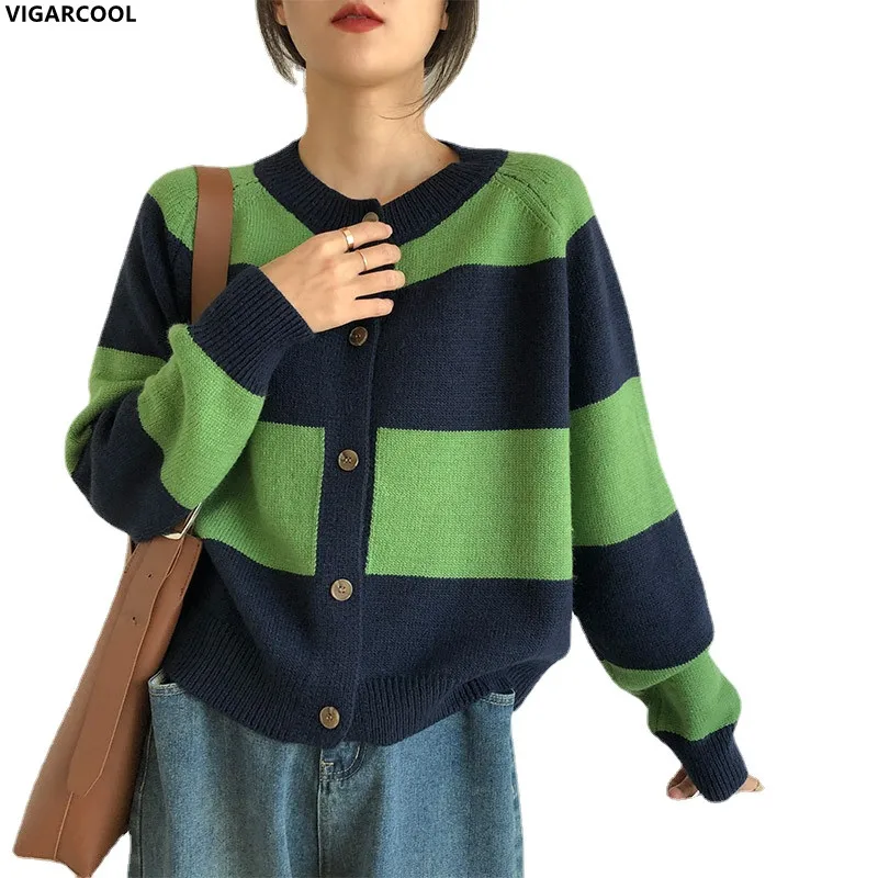 

Color-blocked striped long-sleeved soft waxy knitted cardigan Top Women's 2022 Autumn Korean version short Sweater Coat Female