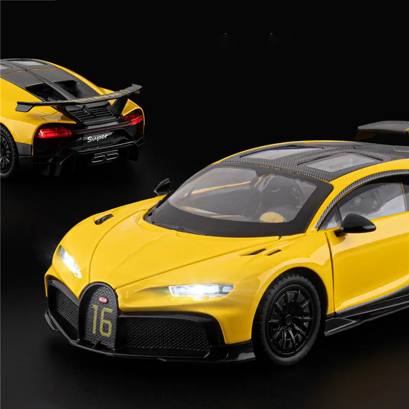 Фото Масштабная модель 1:24 Chiron PUR SPORT W16, спортивный автомобиль из литого металла, гоночная машина с имитацией звука и света, коллекционная. №3