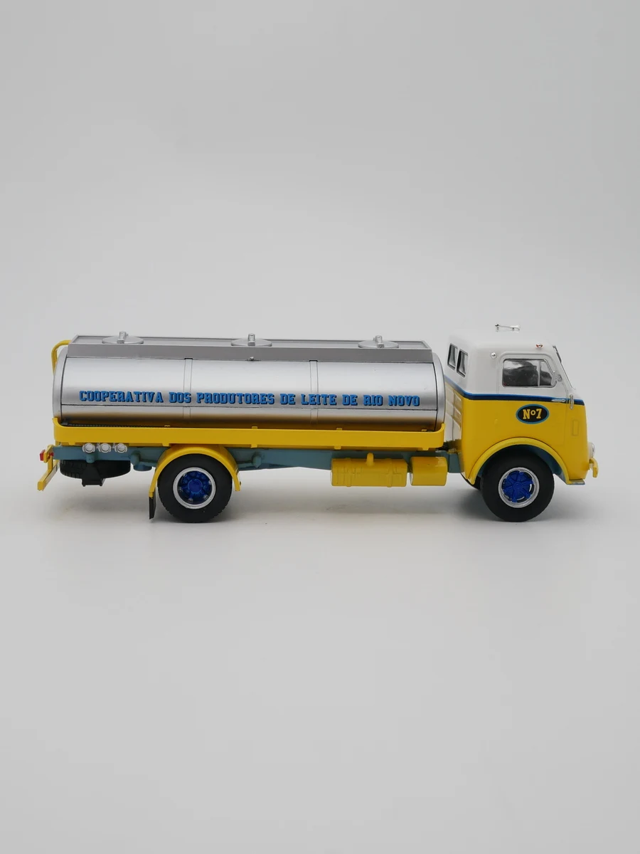 Ixo 1/43 грузовик FNM D11000 литая модель автомобиля металлический игрушечный