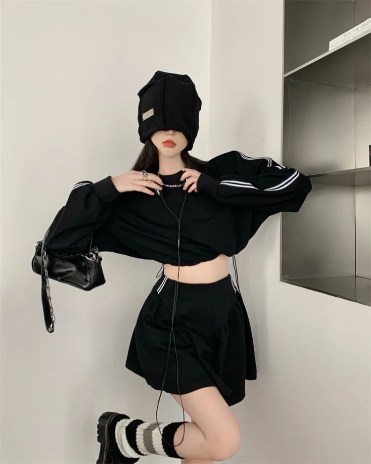 

Hotsweet Girls Two Piece Suit 2022 Autumn New Fashion Crop Top + High Waist Mini Skirt Sets Chic Streetwear Casual Outfits