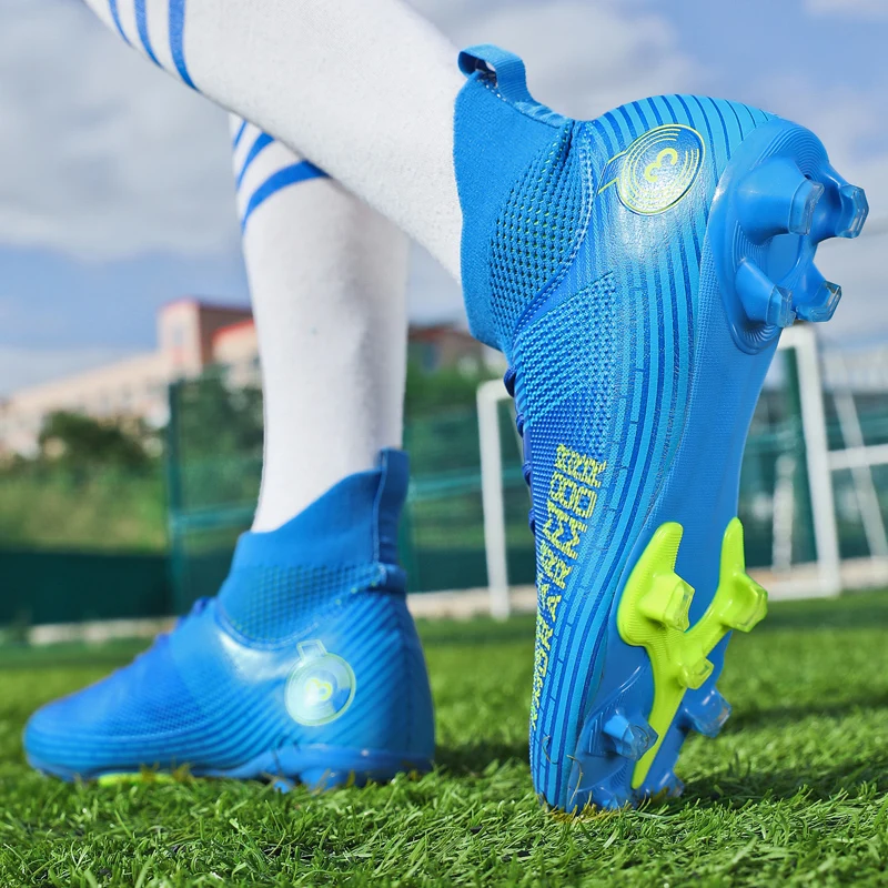 QNX-4000 Ultralight Mens Soccer Shoes Non-Slip Turf Soccer Cleats TF/FG Training Football Sneakers Chuteira Campo Big Size 34-48