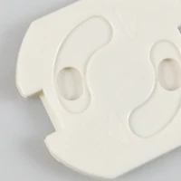 Заглушки на розетки для защиты детей #4