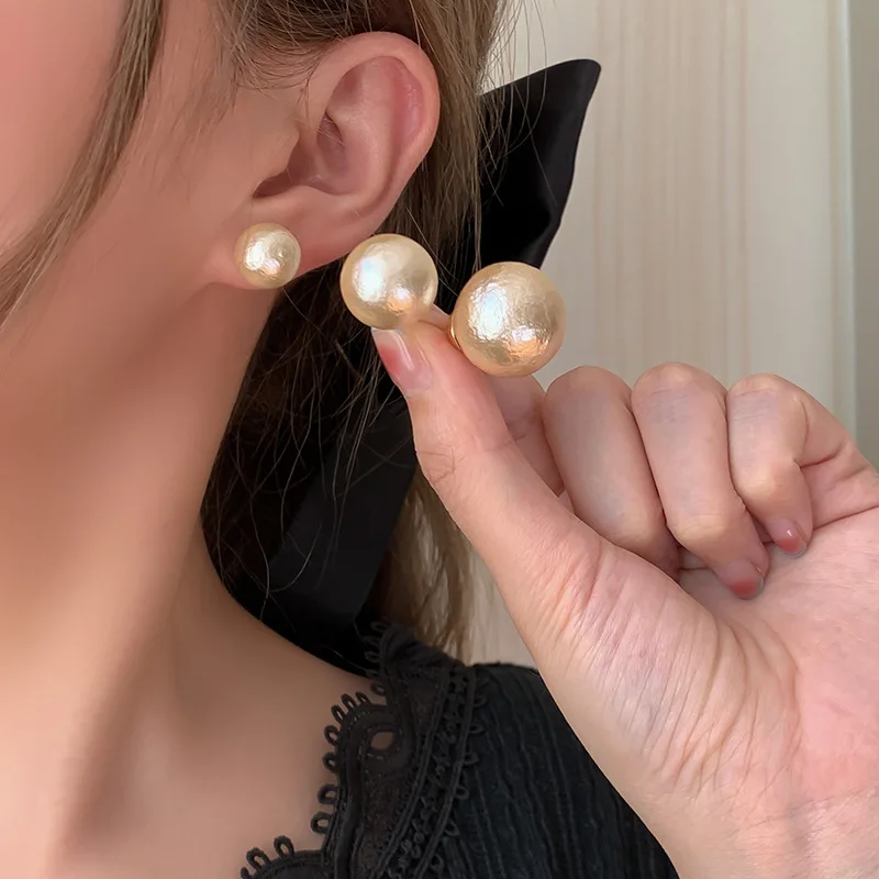 

Simple Pearl Stud Earrings for Women Exaggeration Fashion Piercing Statement Wedding Party Beach Travel Jewelry Girls Lady Gift