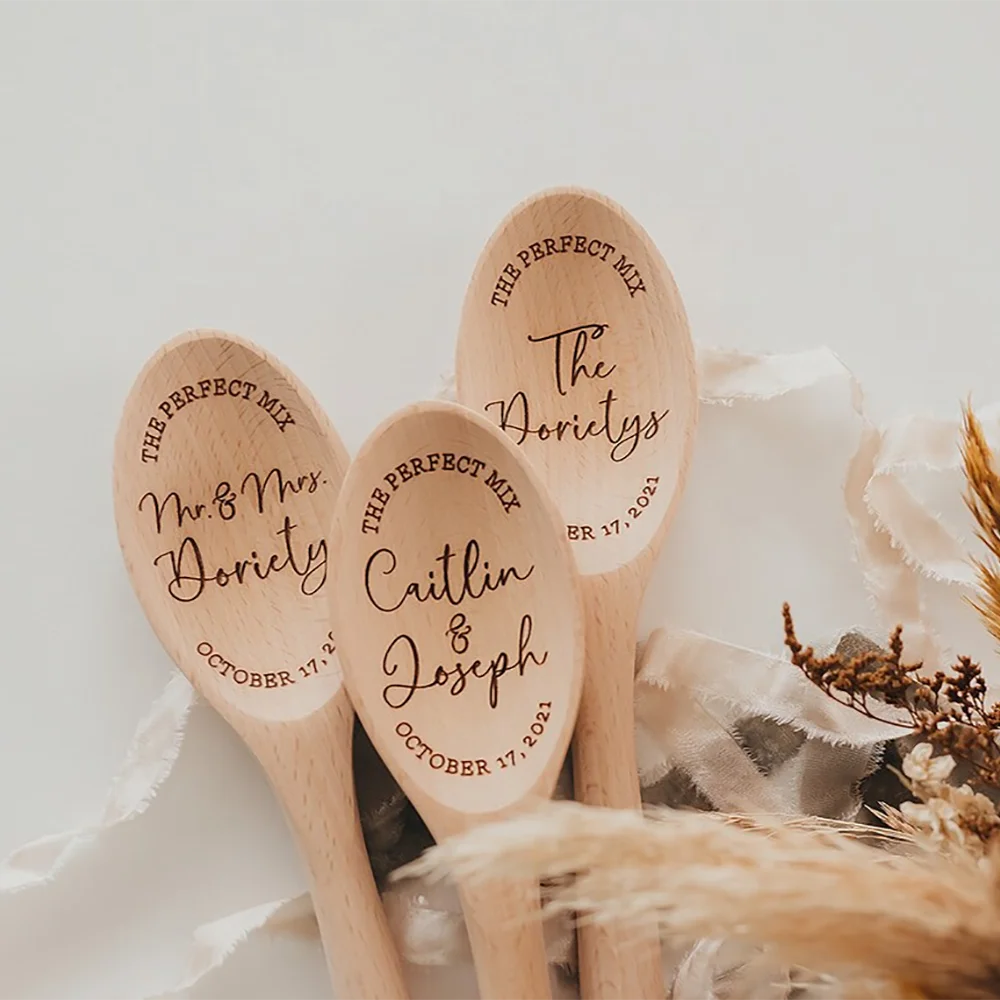 Деревянная ложка для свадебной вечеринки персонализированная с гравировкой