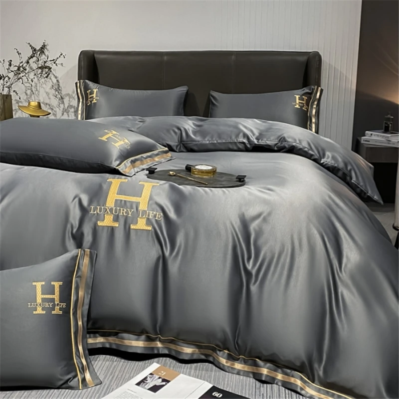 

Роскошное постельное белье в скандинавском светильник, шелковое гладкое, приятное для кожи, набор из четырех предметов, пододеяльник с прос...