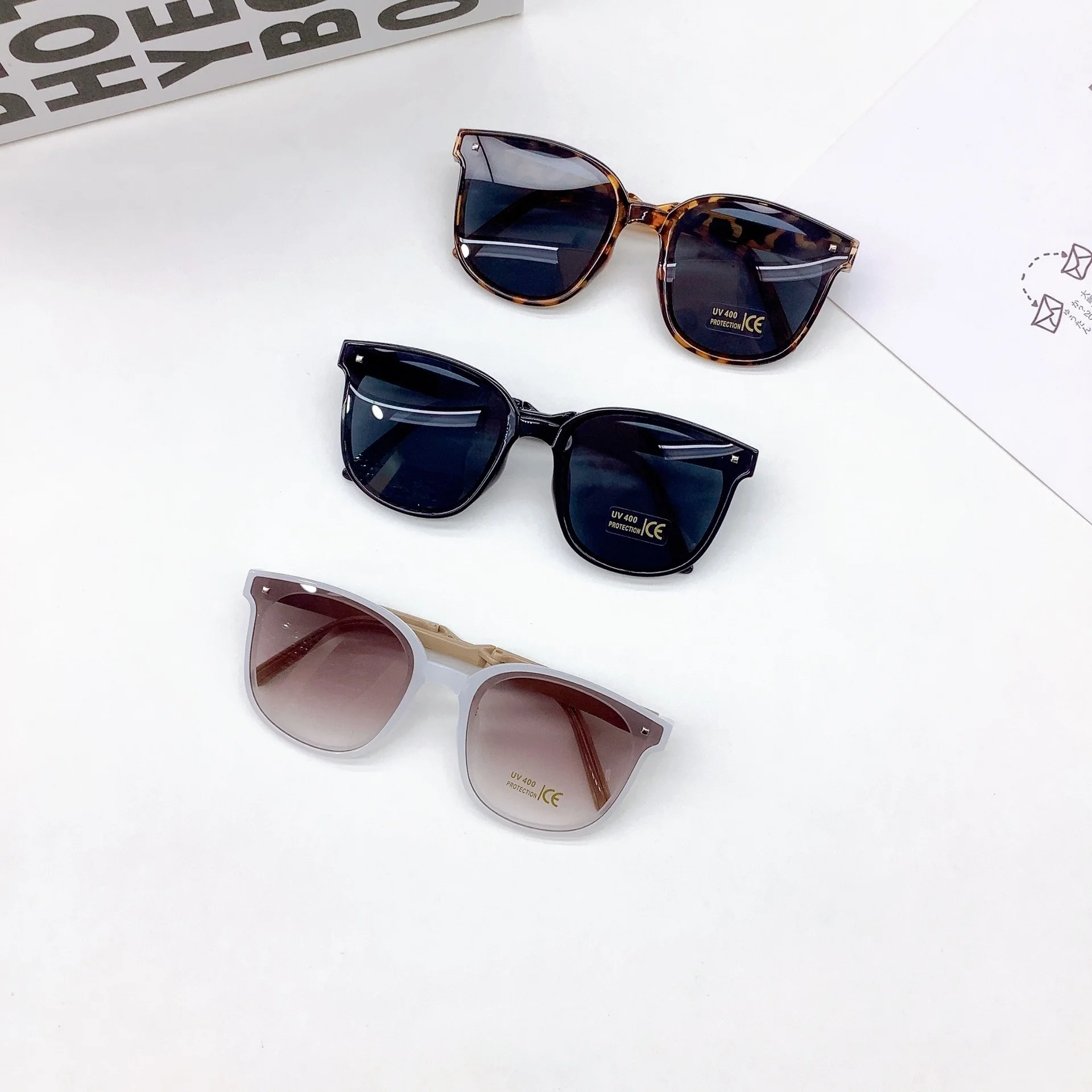 

of sunglasses Folding parent-child new version Individuality trend travel UV resistant adult children's sunglasses