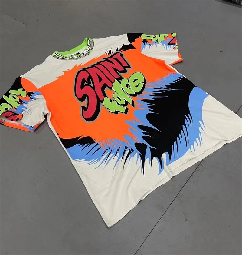 Футболка в стиле ретро с короткими рукавами и принтом силы