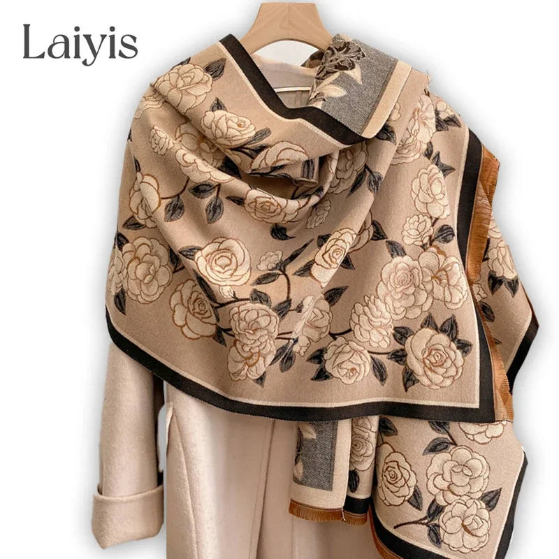 2022 зимнее пончо