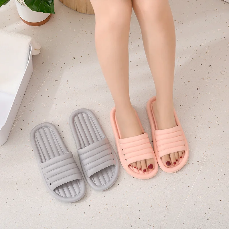 

2022 New Slippers Summer Home Indoor Bathroom Non-slip Bath Drag Men and Women Home Cool Slippers Stall Men's Flip Flops Women's