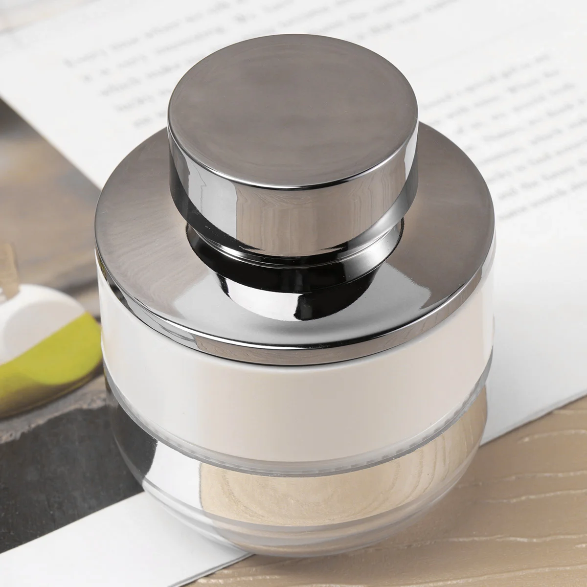 

Powder Case Empty Loose Powder Container with Puff Portable DIY Makeup Powder Jar for Trip, 15g