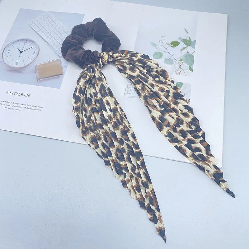 

Chengxi Latest China New Model Hair Band Leopard Print Hair Scrunchies High Quality Flannelette And Cotton Flowy Hair scrunchies