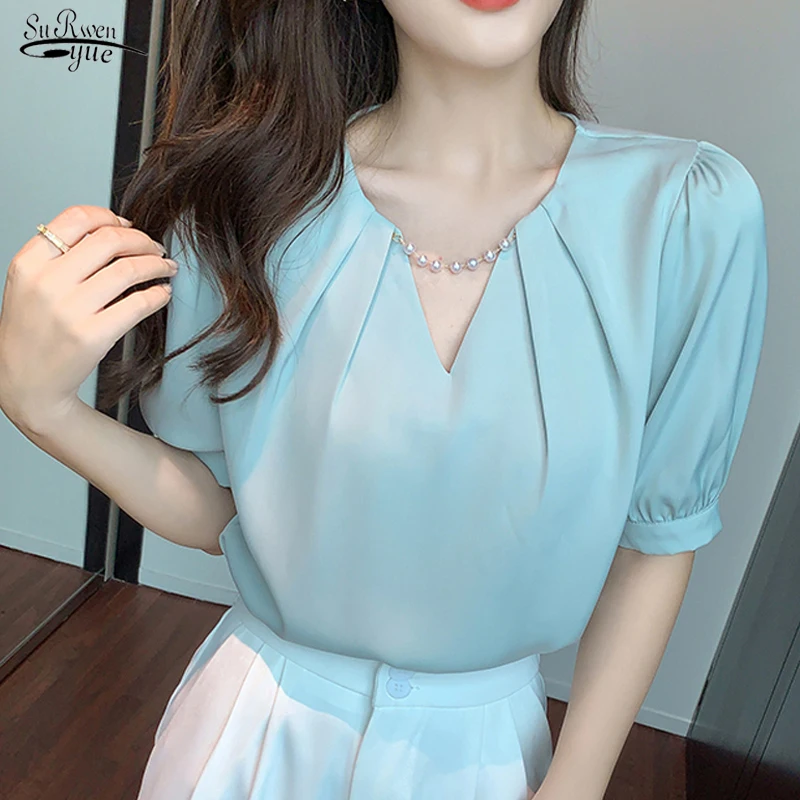 

Женская шифоновая блузка с V-образным вырезом, коротким рукавом и жемчугом