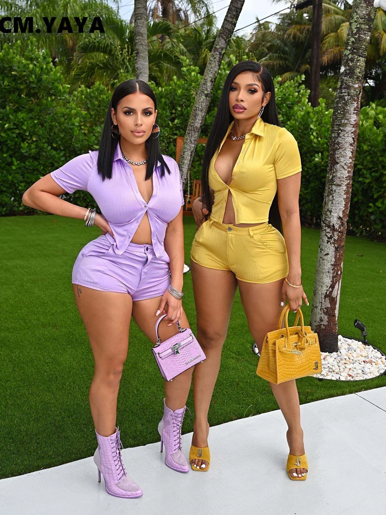 Женский элегантный однотонный костюм CM.YAYA из двух предметов рубашка с шортами на