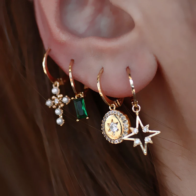 

Асимметричные серьги из серебра 925 пробы с золотыми монетами