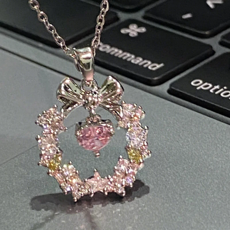 

Fashion Christmas Heart Bell Bow Necklace Hollow Pink Crystal Heart Pendant Necklace Chain For Women Wedding Aesthetic Jewelry