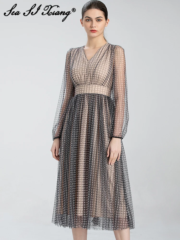 

Женское Сетчатое платье с V-образным вырезом, длинным рукавом и геометрическим узором