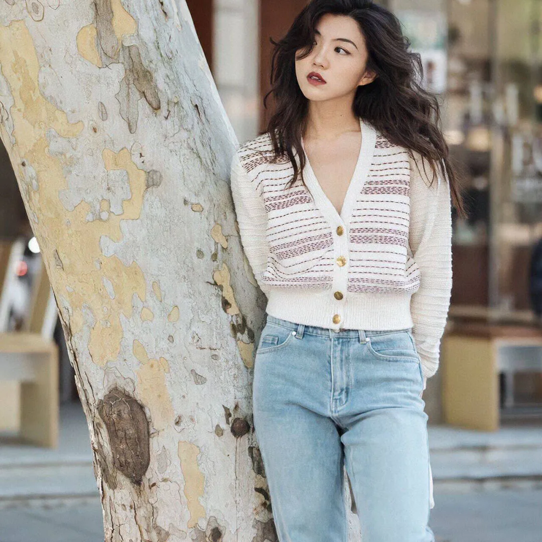 Женский трикотажный кардиган с V-образным вырезом и длинным рукавом