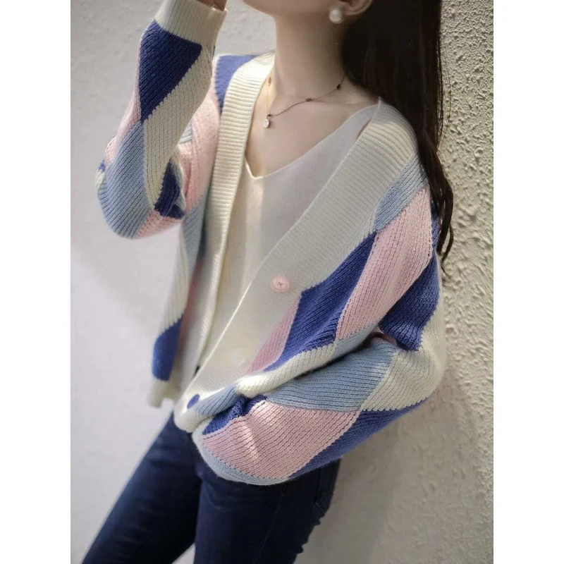 Весенне-осенний новый модный клетчатый кардиган с v-образным вырезом и длинными