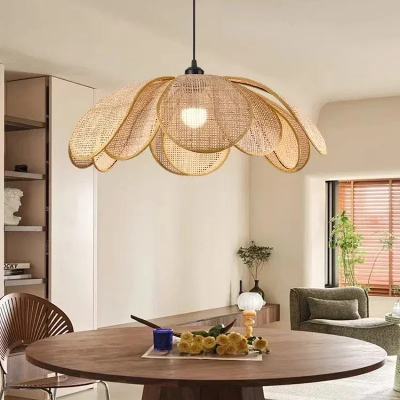Подвесной светильник ваби-саби плетеная потолочная люстра с лепестками ротанга
