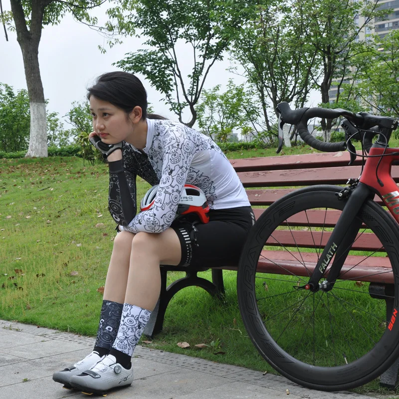 Trendy Cycling Sports Socks Riding Tube Men Women Basketball Tide Street Fashion Roller Skating Hip-hop  Compression