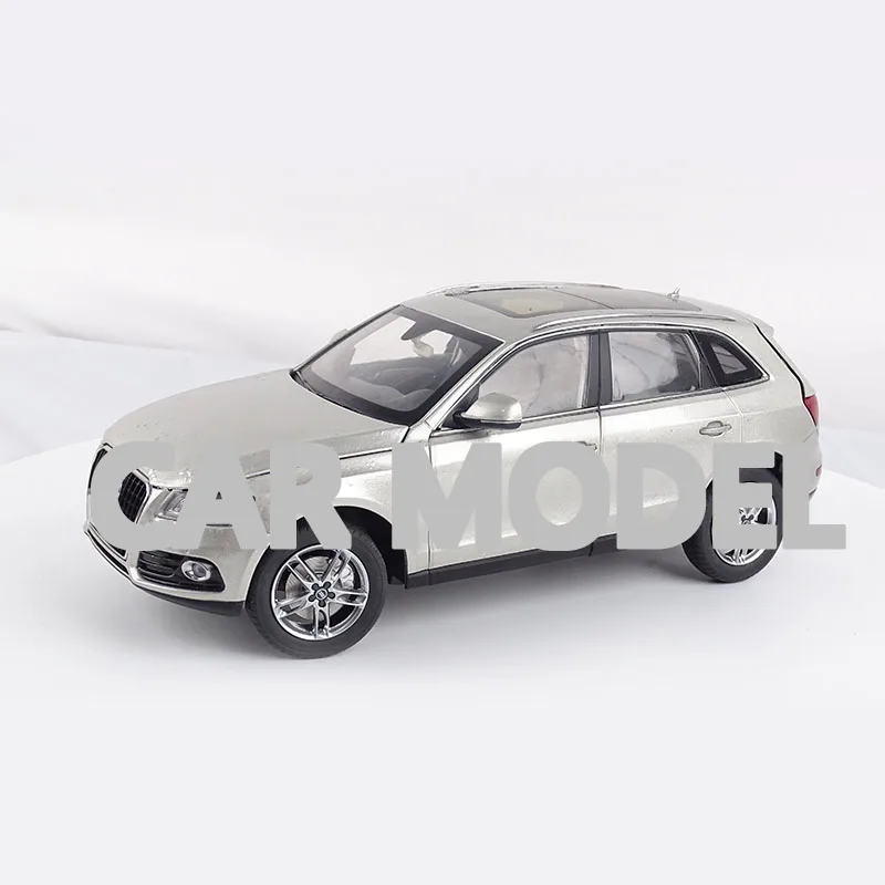 

1:18 scale alloy Toy Vehicles Q5 SUV Car Model Of Children's Toy Car Original Authorized Authentic Kids Toys