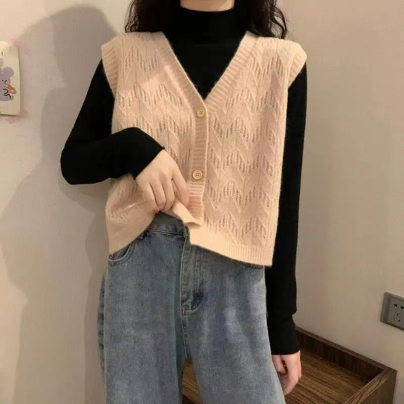 Женская осенне-зимняя трикотажная безрукавка с V-образным вырезом на пуговицах