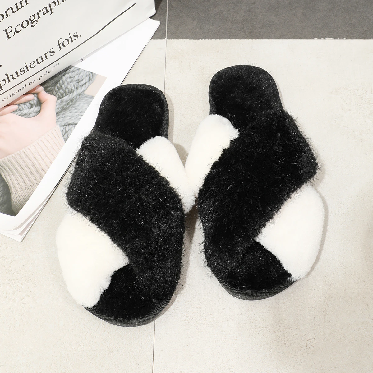 Winter Women House Slippers Faux Fur Warm Flat Shoes Female Slip on Home Furry Ladies Slides Plus Size Wholesale Slippers Women
