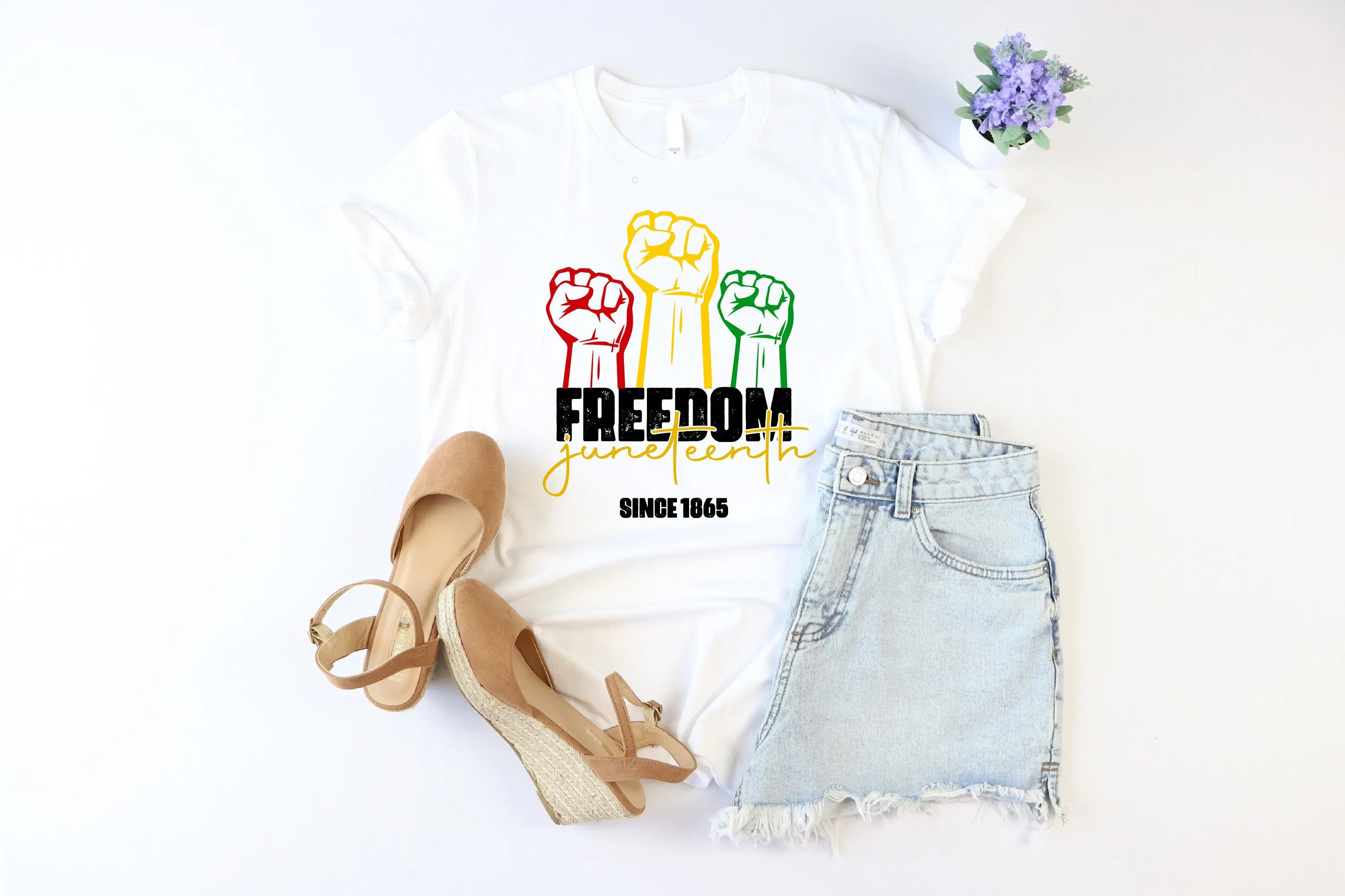 Футболка Freedom june16. черная праздничная живая история с 1865 BLM