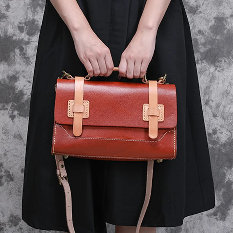 AETOO  Vintage vegetable tanned leather bag for lady hand-made postman bag first layer cow skin bag one shoulder hand Cambridge