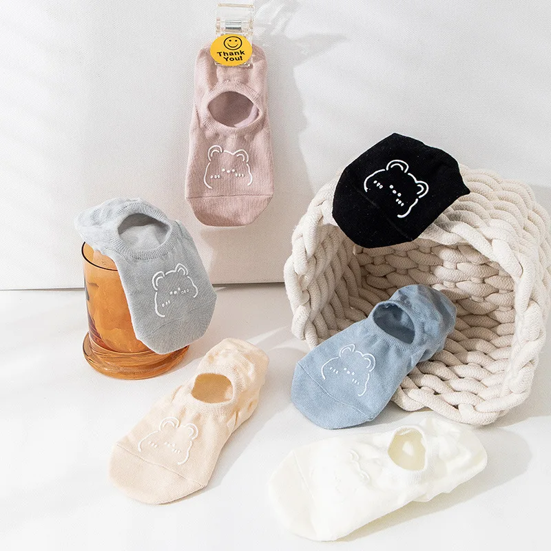 

Женские короткие носки, хлопковые носки с медведем для женщин, яркие стильные женские невидимые стандартные милые женские модные носки на в...