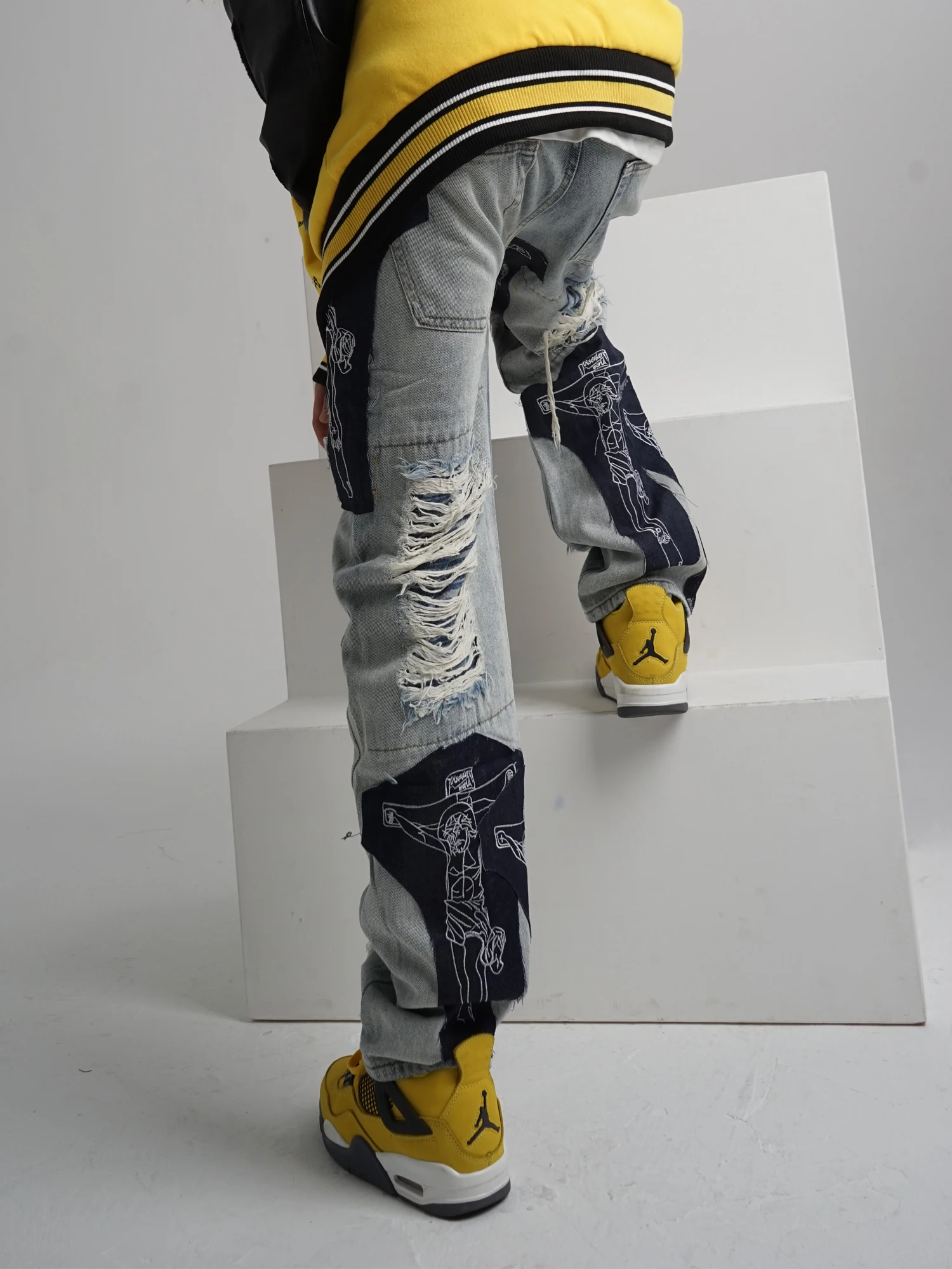 Jeans Men's Ripped Tassel Jeans Men's Jesus Cross Embroidery High Street Pants Tassel Shabby Retro Denim Trousers Loose Harajuku