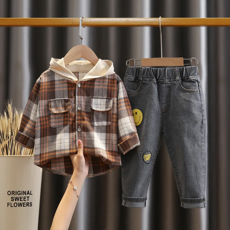 

DIIMUU комплекты одежды для маленьких мальчиков Модная одежда для малышей Костюмы 2 шт. рубашка с капюшоном + джинсы фото детские повседневные ...