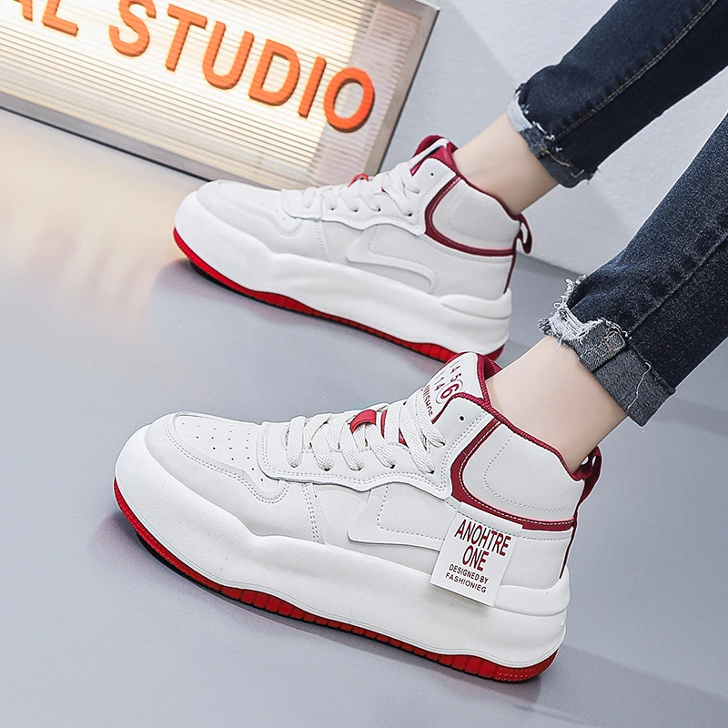 Women's Platform Skateboarding Shoes High-Top Fashion Sneakers Autumn Sports Shoes Casual Outdoor Walking Shoes