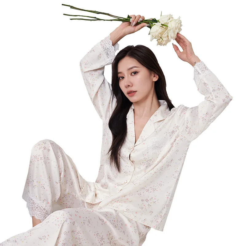 Пижама для женщин Новинка осени Современный Шелковый цветочный кружевной