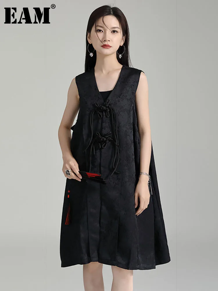 

[EAM] Women Black Jacquard Buckle Big Size Elegant Midi Dress New V-Neck Sleeveless Fit Fashion Tide Spring Summer 2023 1DF8988